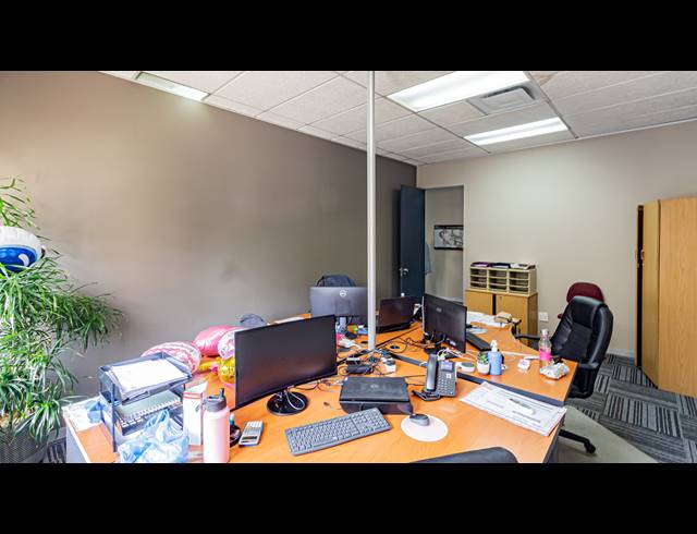 791M² OFFICE FOR SALE IN FERNDALE